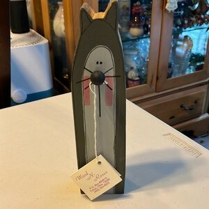 Wood cat Very cute brand new